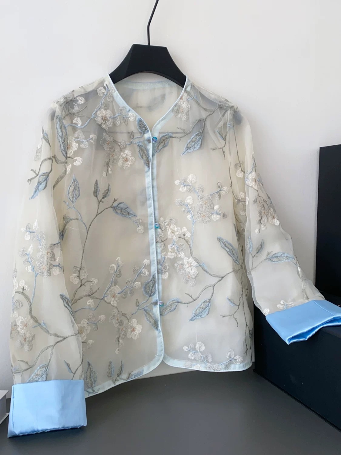 In with the new top CTO1102 images